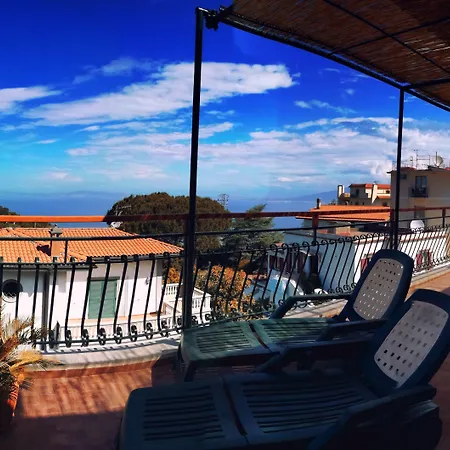 Maison Cipriani SantʼAgata sui Due Golfi